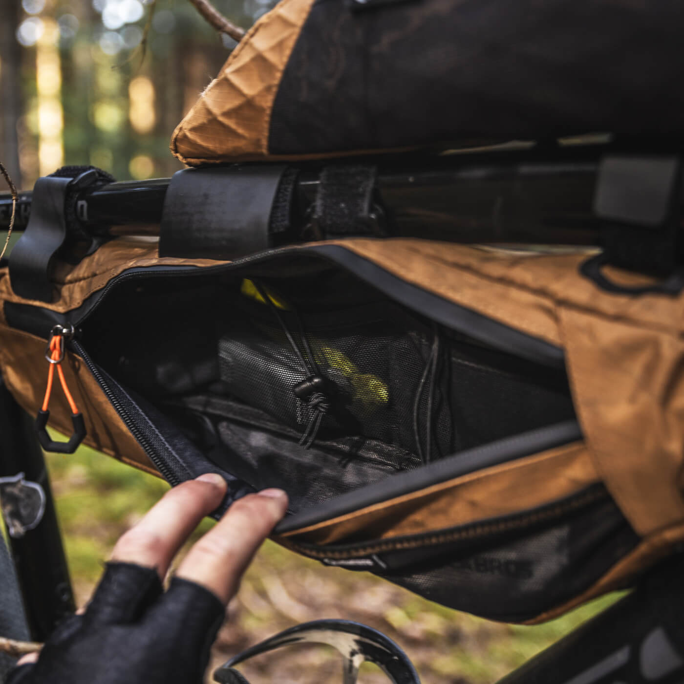 Qunature Bikepacking Frame Bag full view, slim and stable design.
