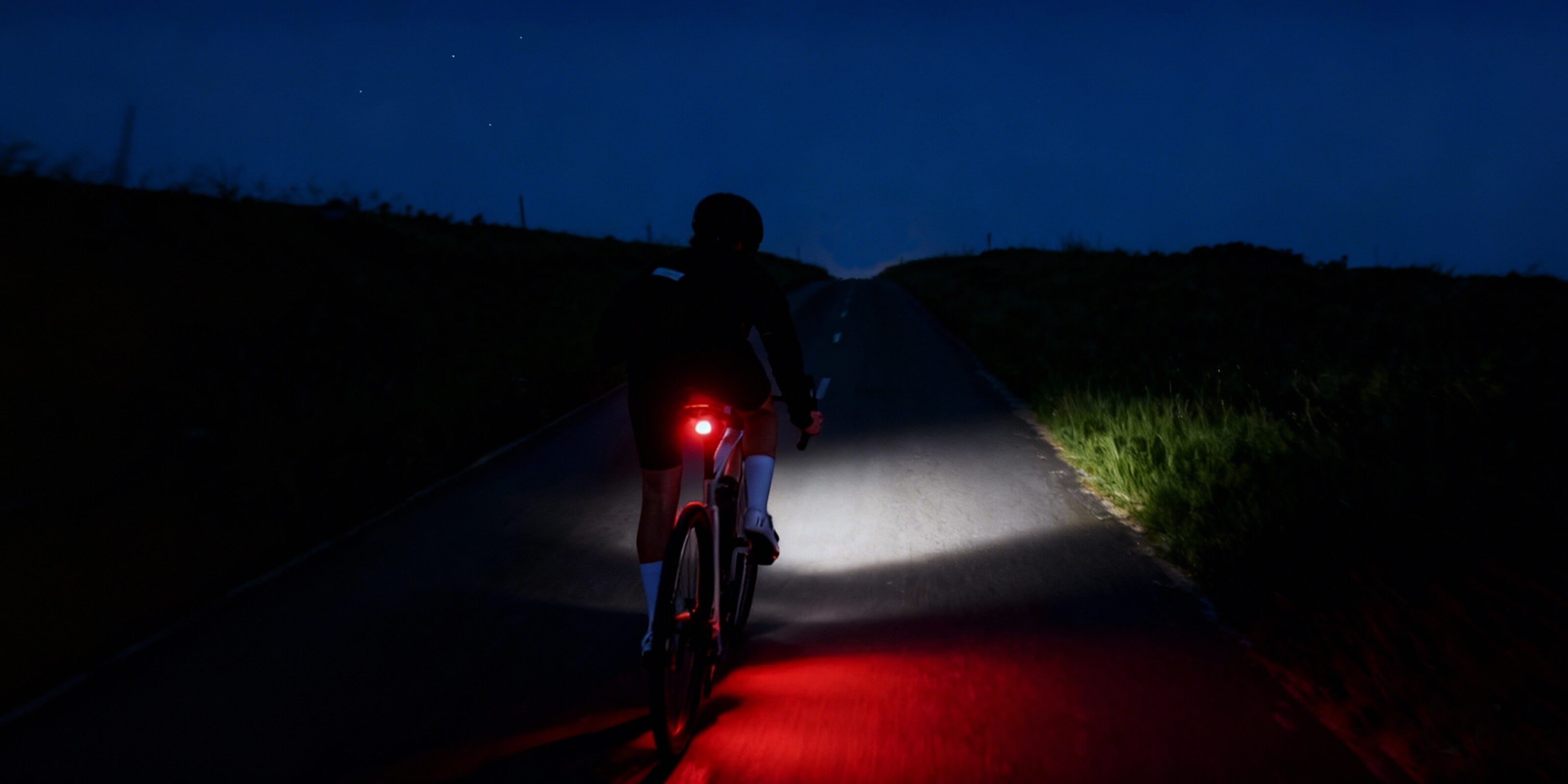 ROCKBROS USB charging rear bicycle tail light for urban and road riding.