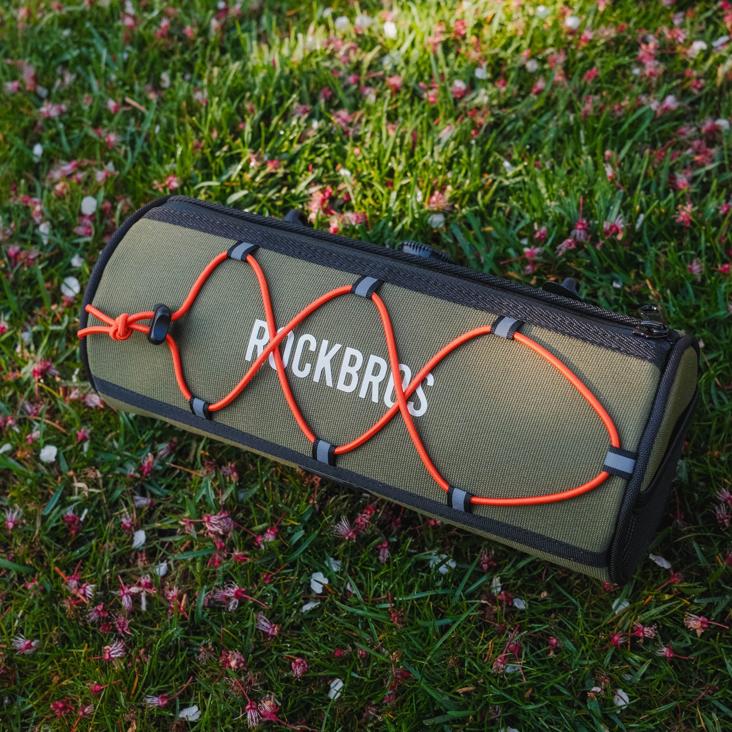 ROCKBROS handlebar storage bag for bikepacking trips.