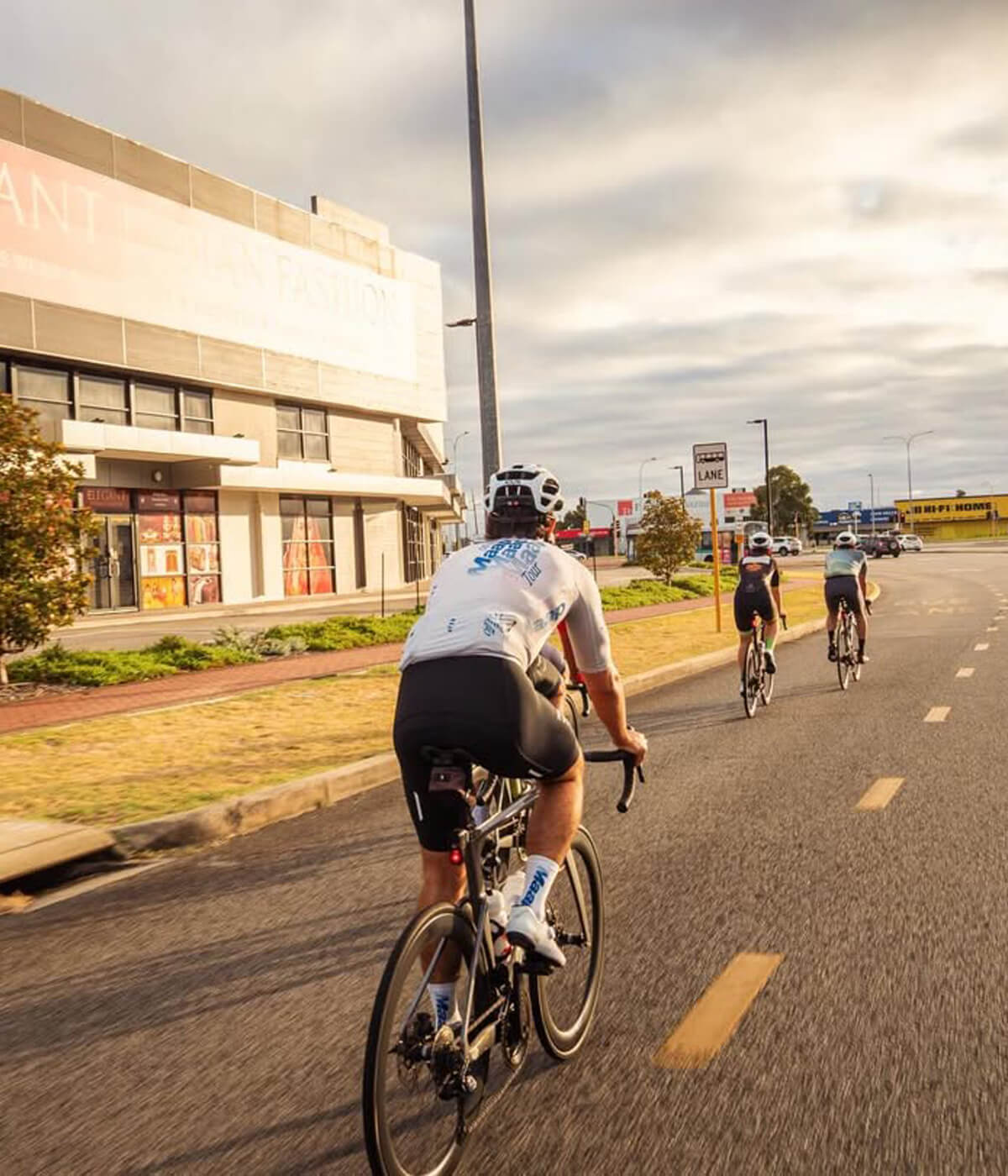 ROCKBROS running crew members posing together after a group marathon training session.