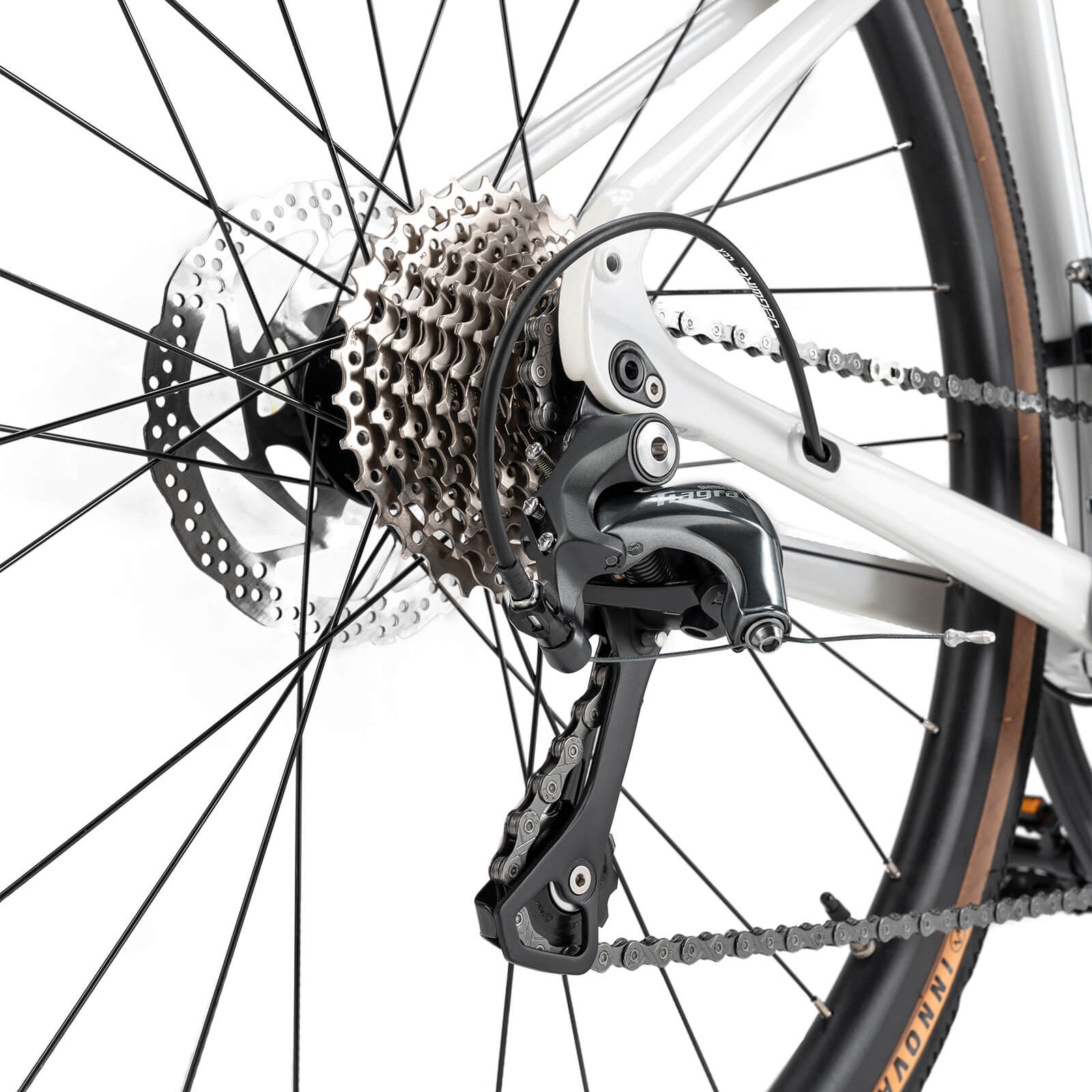 ROCKBROS SPIN-P2M lightweight aluminium road bike with disc brakes for urban cycling.
#color_Pearl White