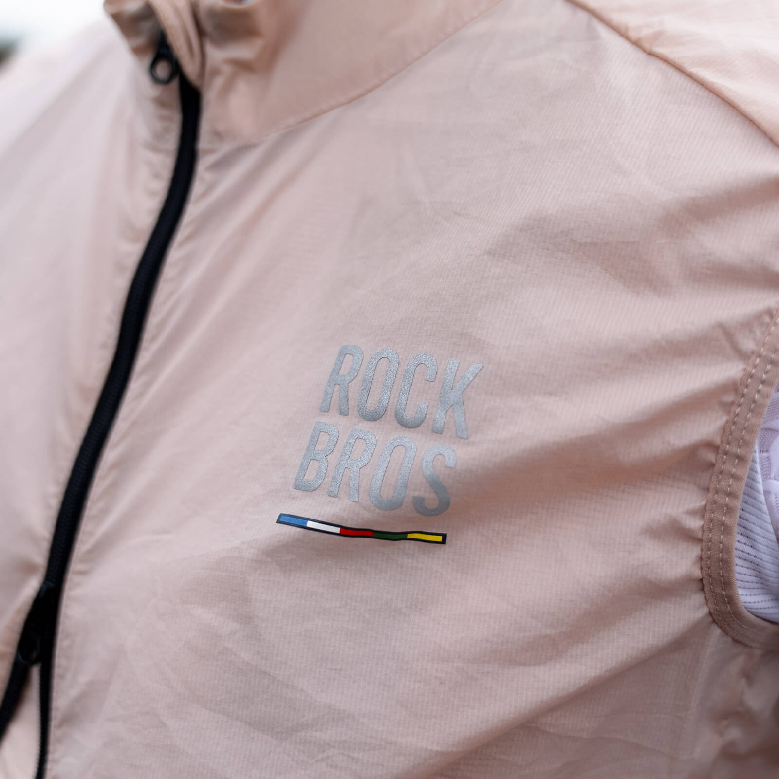 ROCKBROS lightweight cycling gilet ideal for layering