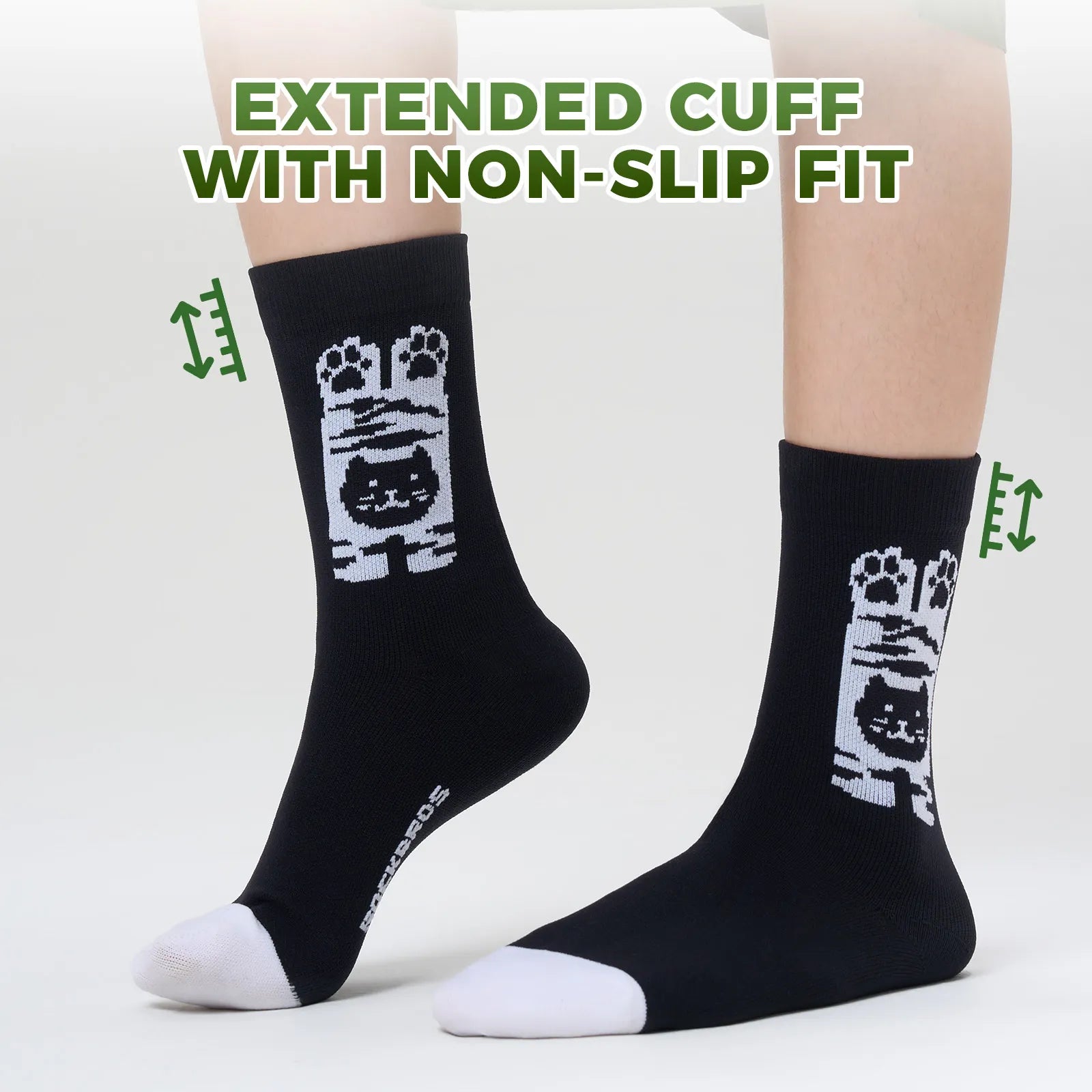 Close-up of the breathable mesh fabric on ROCKBROS youth cycling socks for moisture-wicking.
#color_black