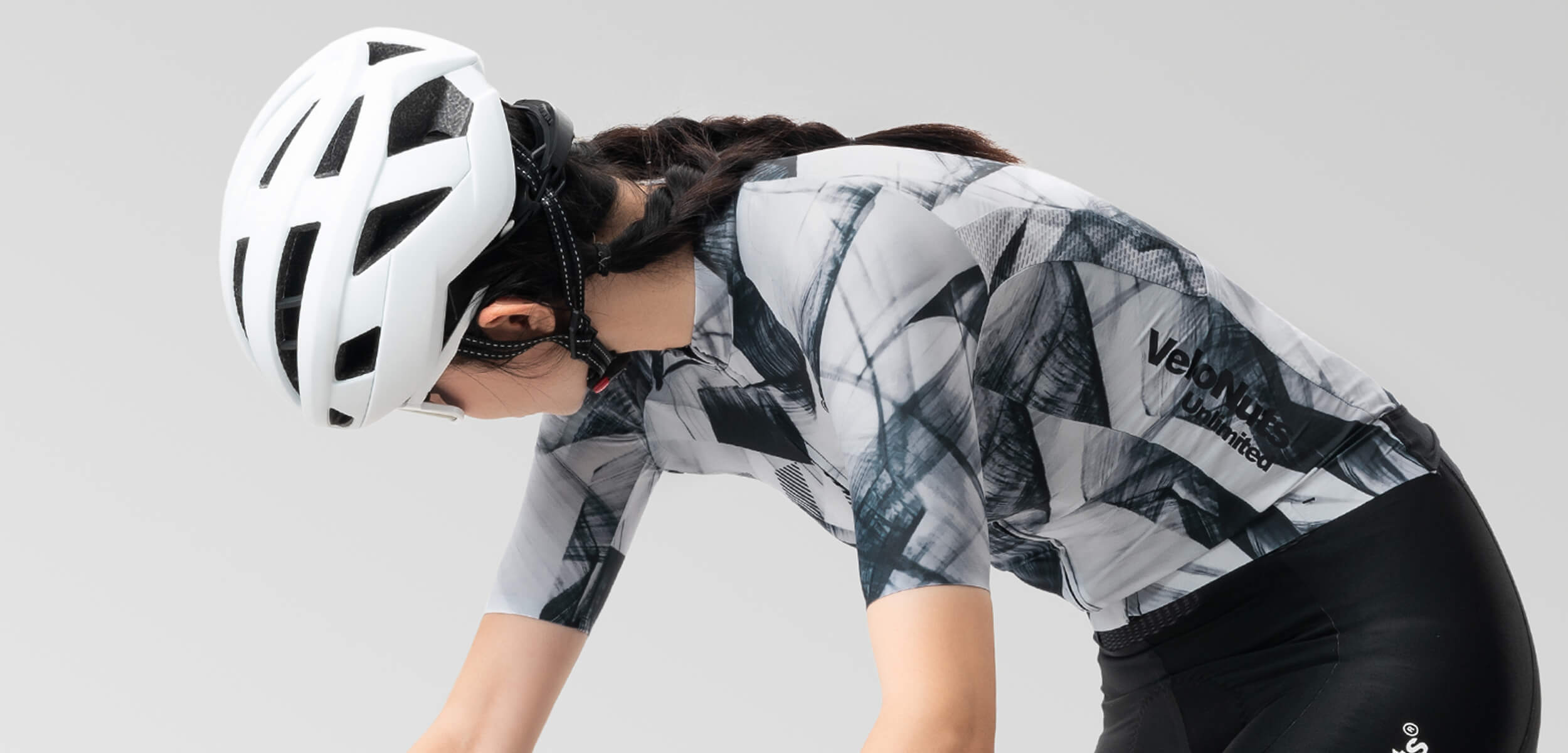 rockbros VNS Sora Series women's short sleeve cycling jersey in white.