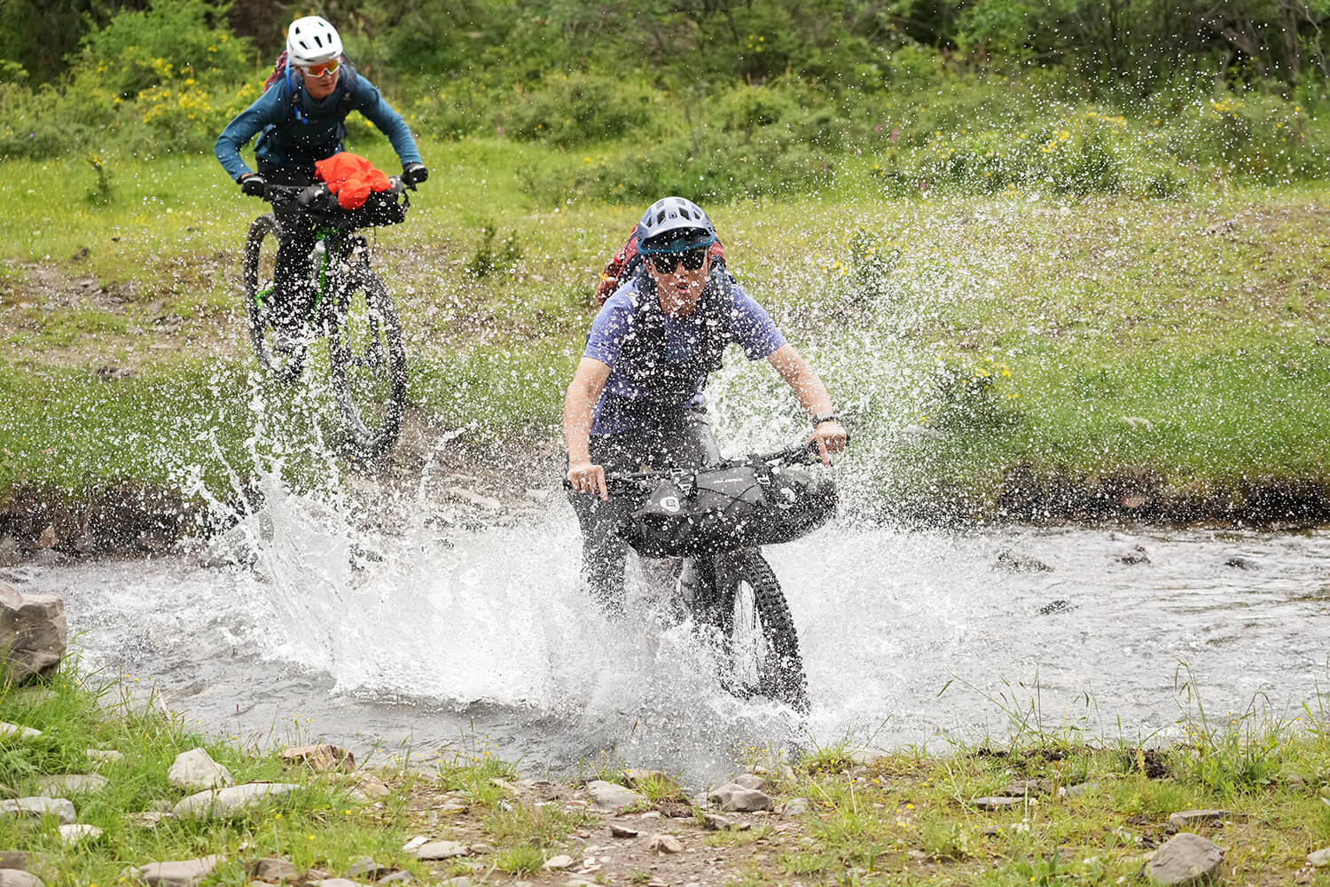 The Difference Between Platform and Clipless Pedals | Which One is Right for You?