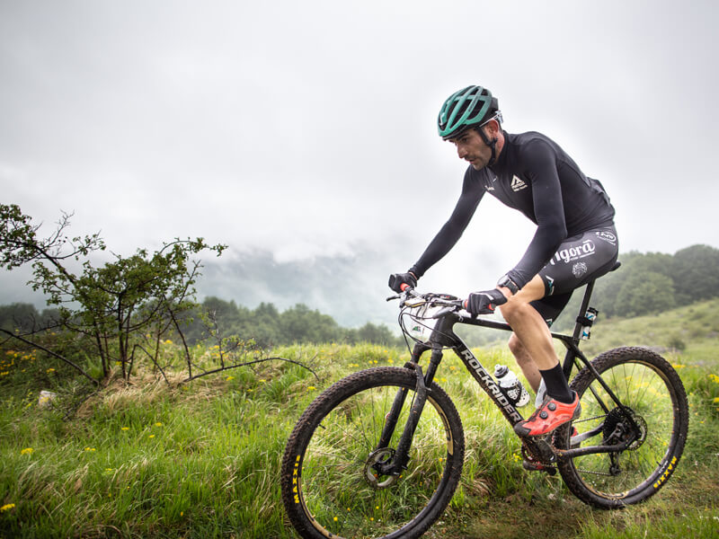 ROCKBROS adult cycling helmet for safe road riding