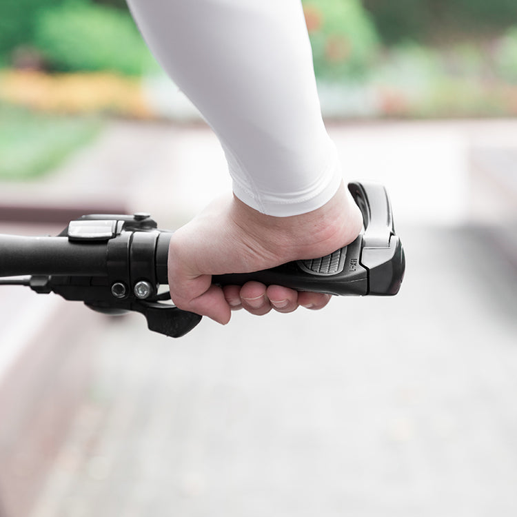 ROCKBROS Bike Grips Single Lock-on Bicycle Handlebar Non-Slip Mountain Bike Handlebar Comfortable Shockproof Grips for BMX, MTB, Beach Cruiser, Scooter