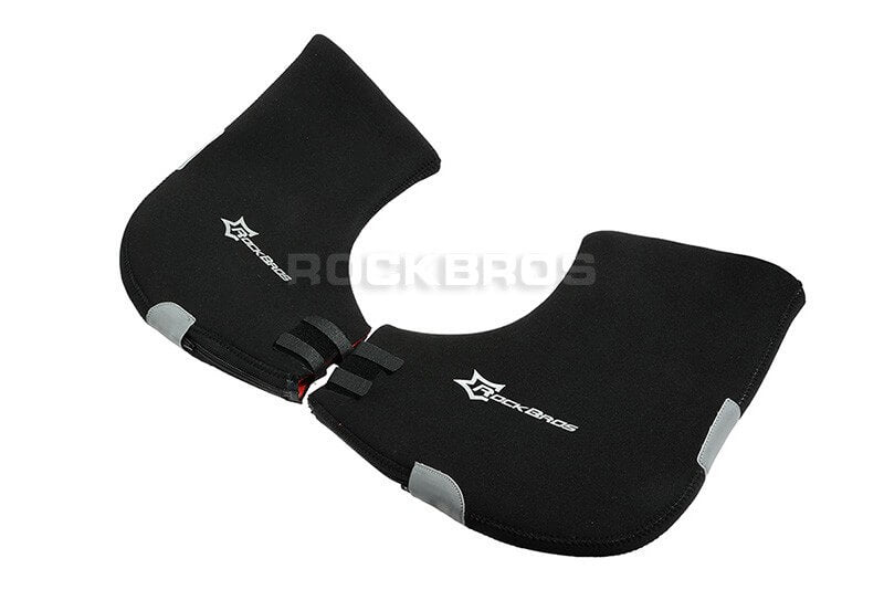 ROCKBROS Handlebar Mittens designed for cold weather, providing windproof protection for MTB handlebars to keep your hands warm and comfortable during rides.