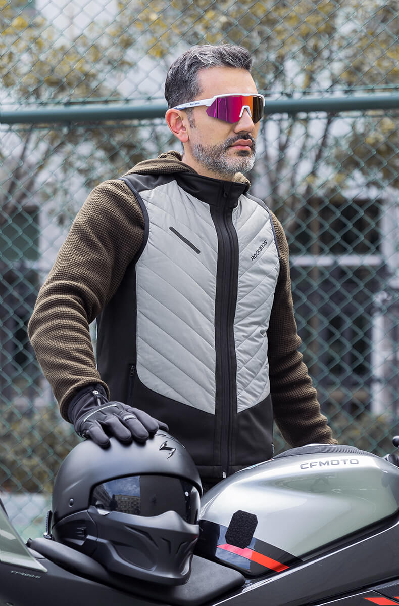 ROCKBROS Heated Vest featuring fast heating technology with 5 heating zones, designed for unisex wear.