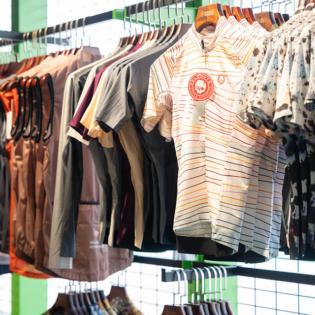 ROCKBROS cycling clothing display