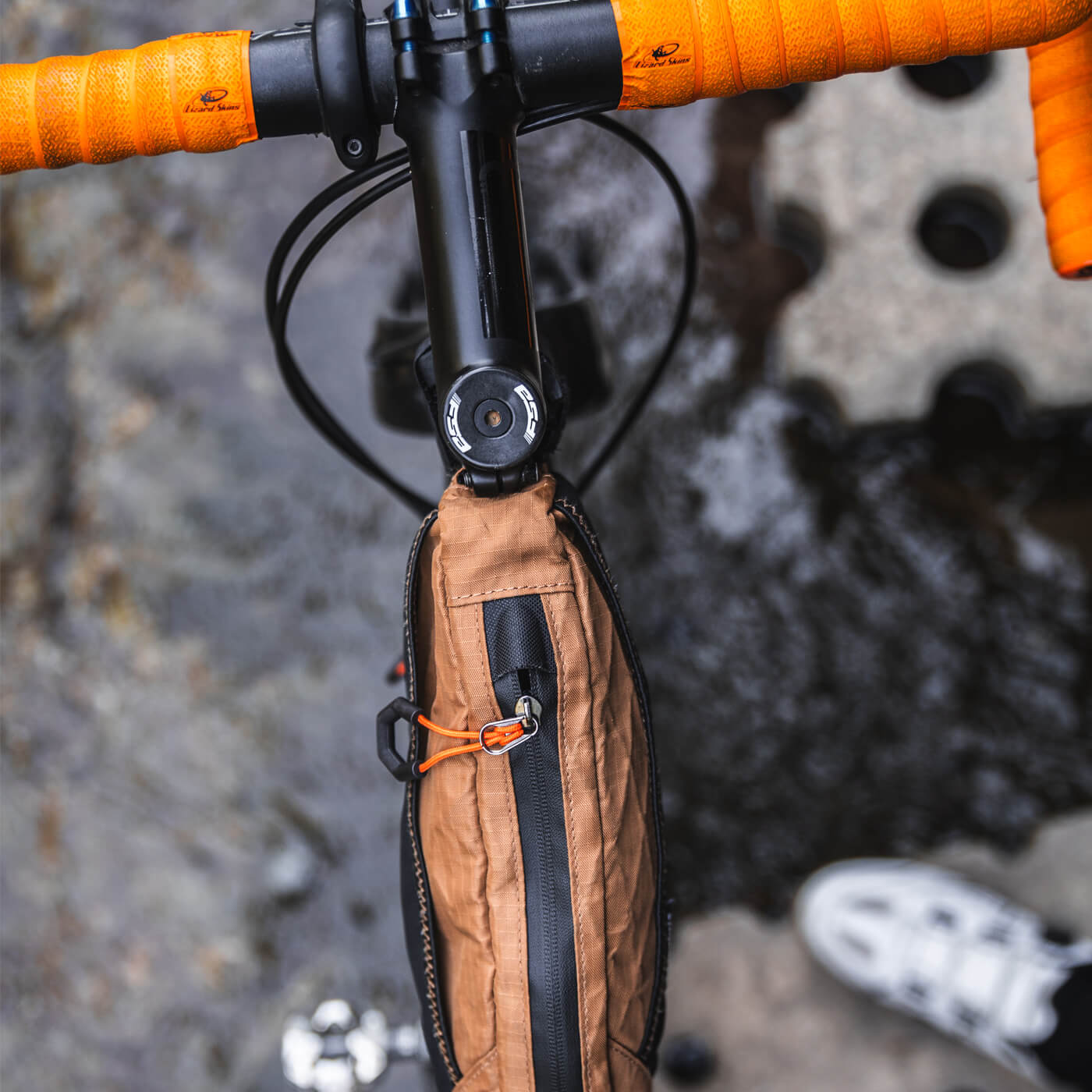 Qunature Bikepacking Frame Bag full view, slim and stable design.