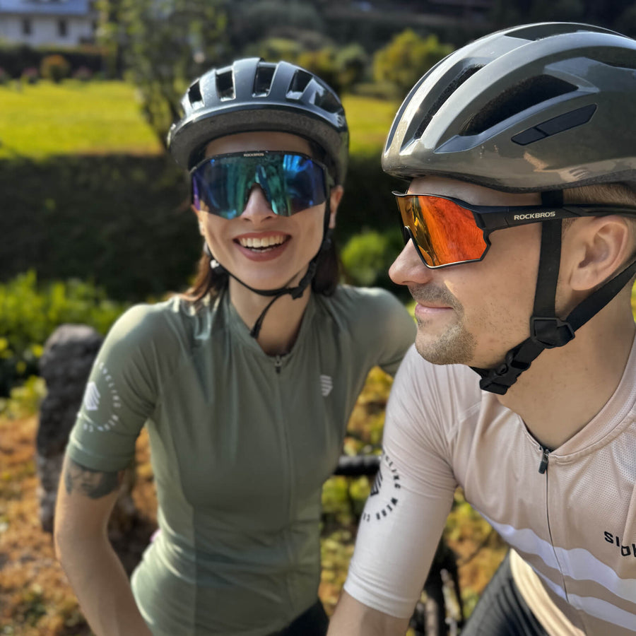 A cycling couple sharing a moment with matching ROCKBROS accessories. The perfect Valentine's Day gift bundle for urban riders in Australia.