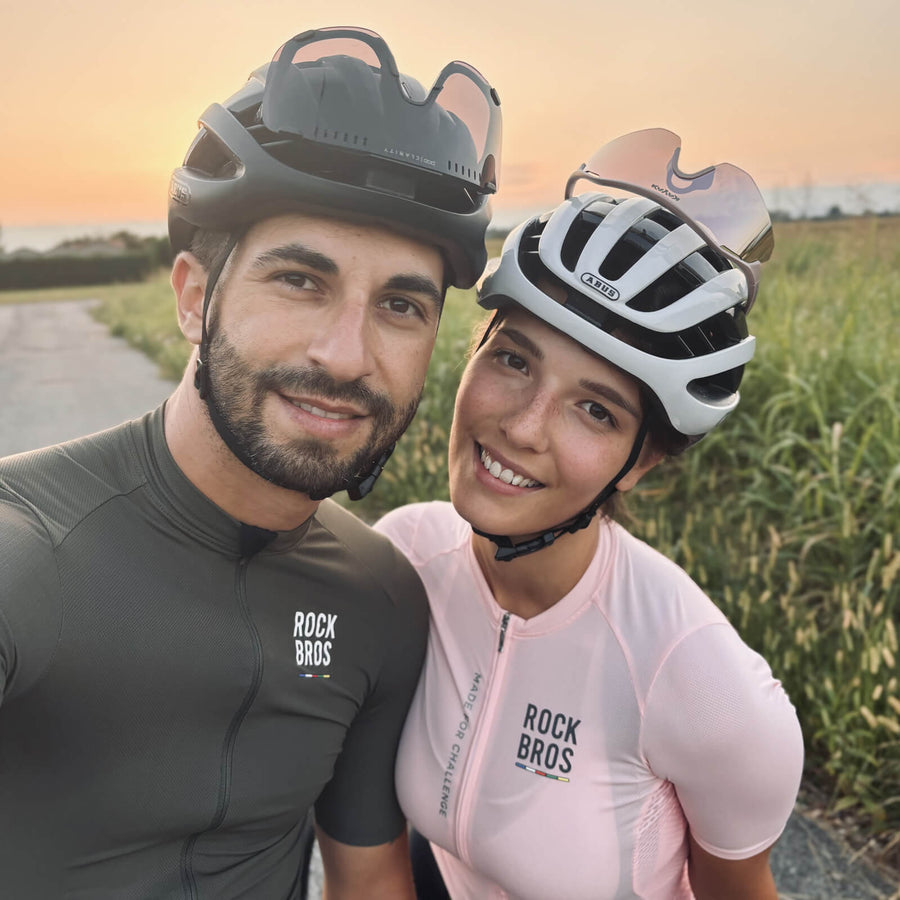 A cycling couple sharing a moment with matching ROCKBROS accessories. The perfect Valentine's Day gift bundle for urban riders in Australia.