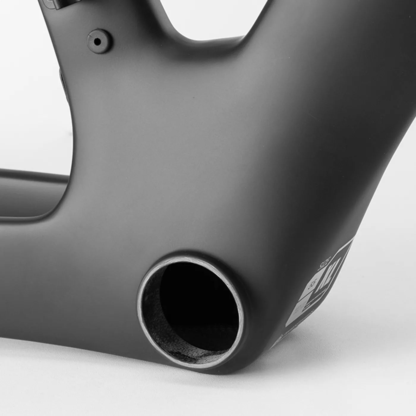 Locating the bottom bracket shell on a bicycle frame for ROCKBROS BB installation