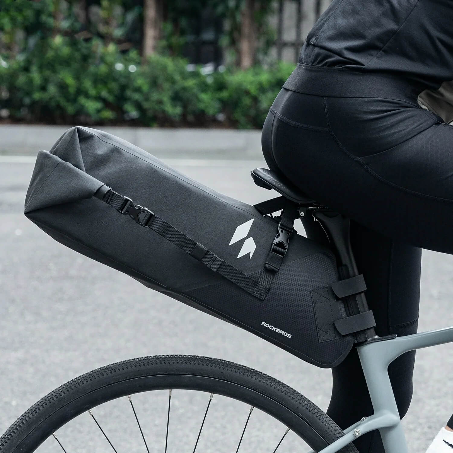 rockbros waterproof 13l saddle bag for rainy day cycling.