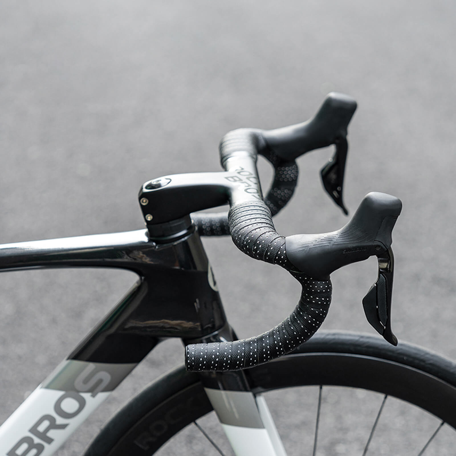 rockbros non-slip silicone pu bike handlebar tape for road bikes.
#color_silicone gradient