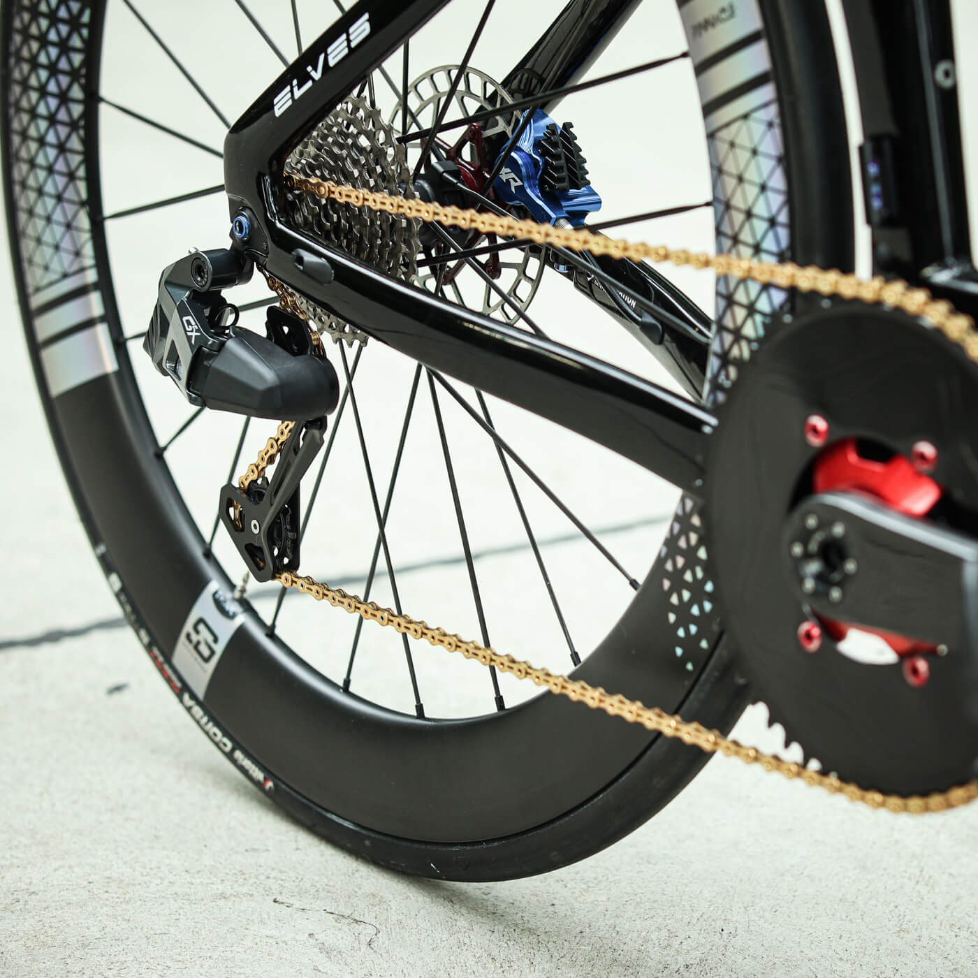 rockbros wireless gravel drivetrain kit with 1x system and electronic rear derailleur.