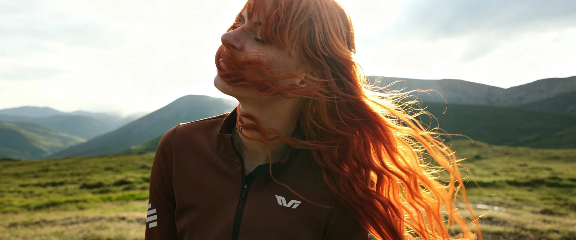 ROCKBROS women's cycling apparel for road rides and outdoor adventures